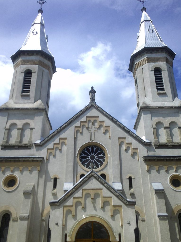 biserica onesti
