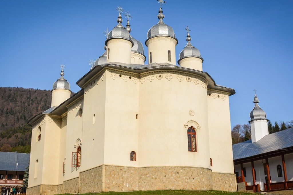 biserica ortodoxa roset intampinarea domnului