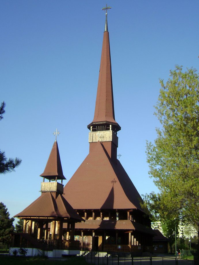 Biserica Pogorârea Sfântului Duh Titan 1 biserica pogorarea sfantului duh titan