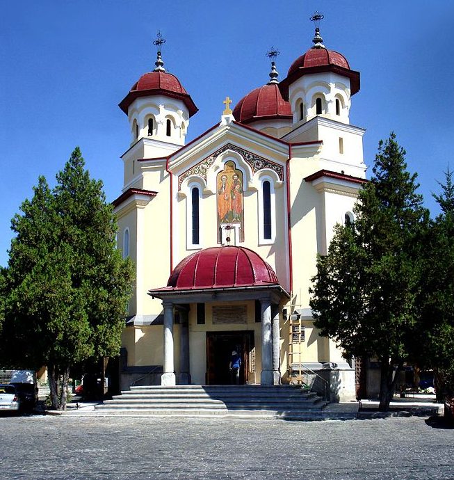 Biserica Sfinții Apostoli Petru si Pavel 1 biserica sfintii apostoli petru si pavel 6