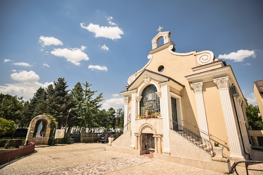 Biserica Sfânta Tereza a Pruncului Isus