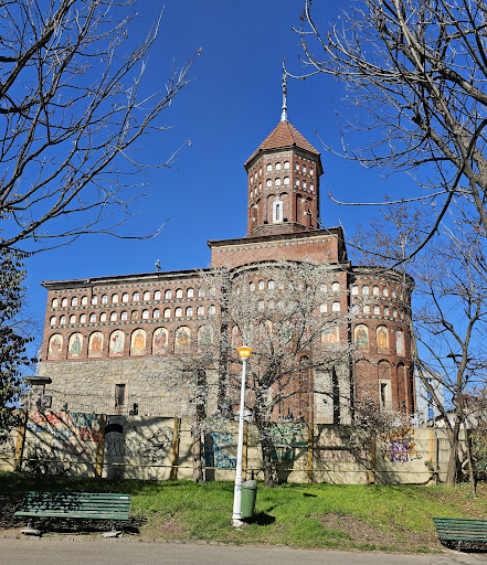 Biserica "Cuțitul de Argint"