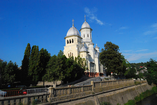 Catedrala Sfinții Arhangheli Mihail și Gavriil