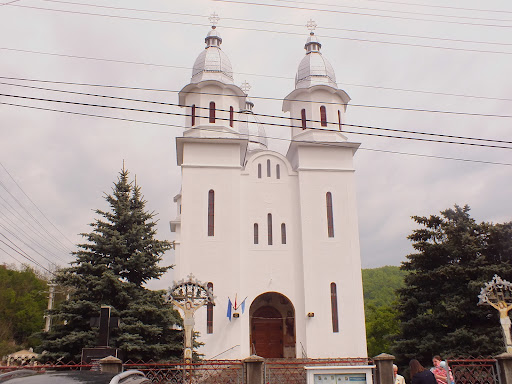 Biserica Ortodoxă Viile Dejului
