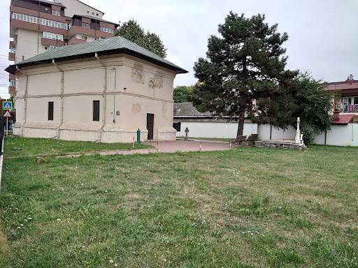Biserica Sf. Atanasie şi Chiril