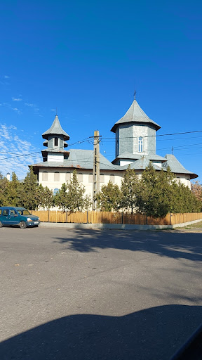 Biserica „Sfinții Arhangheli Mihail și Gavriil"