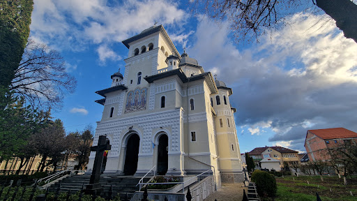 Biserica Sfinții Trei Ierarhi din Bistrița