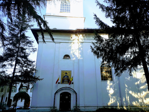 Biserica ortodoxă "Sfântul Mare Mucenic Dimitrie"