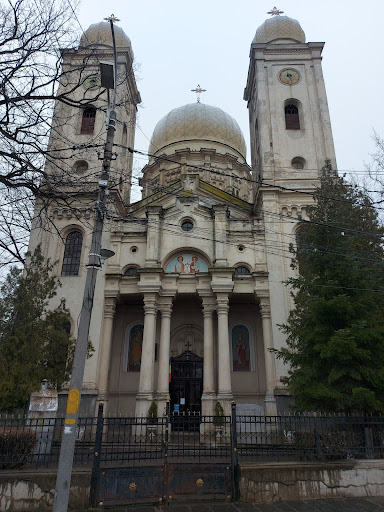 Biserica " Sfinții Apostoli Petru şi Pavel" Brăila
