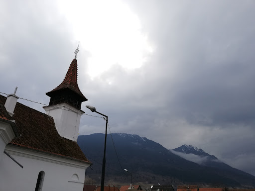 Biserica Nașterea Maicii Domnului din Zărnești